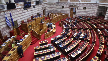 Κορυφώνεται η συζήτηση του νομοσχεδίου για τα μη κρατικά πανεπιστήμια - Δείτε live 