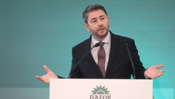 ΠΑΣΟΚ: Όταν ο Ανδρουλάκης αγωνιζόταν για την αλήθεια, ο Κασσελάκης ασχολούνταν με τις επιχειρήσεις στο Delaware