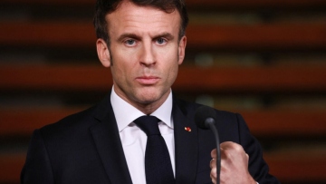 Μακρόν: Για πρώτη φορά τάσσεται ανοιχτά υπέρ του νομοσχεδίου για την ευθανασία - Το αποκαλεί «βοήθεια στον θάνατο»