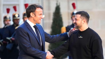 Τηλεφωνική επικοινωνία Μακρόν - Ζελένσκι μετά το επεισόδιο με τον Τραμπ