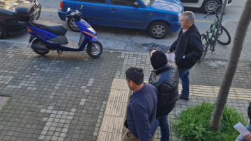 Θεσσαλονίκη: Συγγνώμη από τον μάγειρα που μαχαίρωσε επειδή δεν του άρεσε το κοντοσούβλι ζητά ο 55χρονος