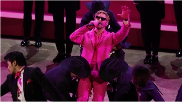 Ράιαν Γκόσλινγκ: Πήρε συμβουλές από την Εύα Μέντες και τις κόρες τους για την ερμηνεία του «I'm Just Ken» στα Όσκαρ