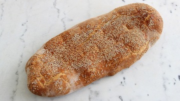 Όλα τα μυστικά για να φτιάξουμε σπιτική λαγάνα και να έχει σίγουρη επιτυχία (+συνταγές)