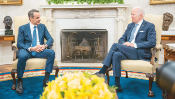 Υψηλής σημασίας για Ελλάδα και ΗΠΑ το ραντεβού Μητσοτάκη με Μπάιντεν στον Λευκό Οίκο