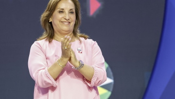 Περού: Στο στόχαστρο έρευνας η πρόεδρος της χώρας για τα ακριβά ρολόγια που απαθανατίστηκε να φορά