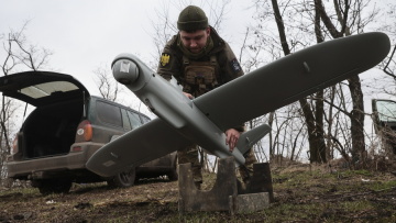 Πόλεμος στην Ουκρανία: Εντείνονται οι συζητήσεις εντός ΝΑΤΟ για τη χρήση δυτικών όπλων στα ρωσικά εδάφη