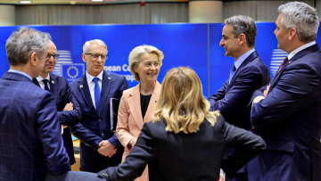 Σύνοδος Κορυφής: Μοιρασμένη η ΕΕ για την έκδοση ευρωομολόγου για την άμυνα – Ποιοι λένε «ναι» και ποιοι αντιδρούν