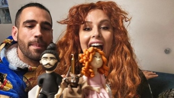 Σοφία Κουρτίδου: Γιορτάζει τα γενέθλιά της με τον σύντροφό της, Γιάννη Σεβδικάλη και τη γάτα τους