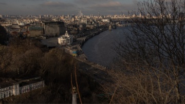 Πόλεμος στην Ουκρανία: Συναγερμός για ρωσική επιδρομή, εκρήξεις στο κέντρο του Κιέβου - Δείτε βίντεο