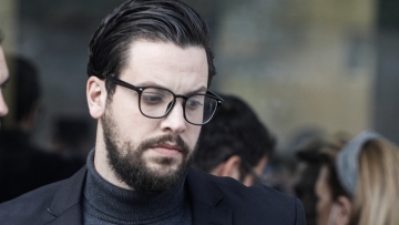 Ρούλα Πισπιρίγκου: Ο γιος μου έκλαιγε και αυτή ήταν στον κόσμο της, κοιτούσε το κινητό, είπε ο πατέρας του Δασκαλάκη στη δίκη