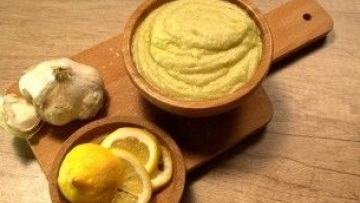 Πώς φτιάχνουμε παραδοσιακή σκορδαλιά με ψωμί