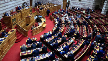 Πρόταση δυσπιστίας: Η δεύτερη ημέρα της συζήτησης στη Βουλή 