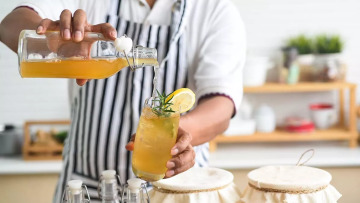 Το «ζωντανό» ρόφημα που ρυθμίζει το μεταβολισμό και διώχνει το λίπος