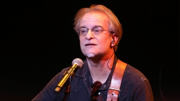 Μίλτος Πασχαλίδης για την ομοιότητα στίχου στο Ζάρι με δικό του: Ενδιαφέρουσα σύμπτωση