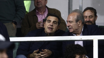 Παναθηναϊκός - ΑΕΚ: Ξανά στο γήπεδο ο Τσίπρας - Φωτογραφία 