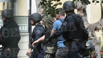 Έγκλημα στους Αγίους Αναργύρους: Στην Ευελπίδων για να απολογηθεί ο 39χρονος δολοφόνος της Κυριακής - Φωτογραφίες