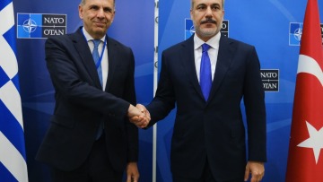 Γεραπετρίτης - Φιντάν συμφώνησαν να συνεχιστεί η συνεργασία για συγκράτηση των μεταναστευτικών ροών σε Έβρο και Αιγαίο