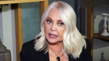 Ρούλα Κορομηλά για την πολυσυζητημένη συνέντευξη στη Νίκη Λυμπεράκη: Αυτός δεν είναι ο Νίκος Καρβέλας; 