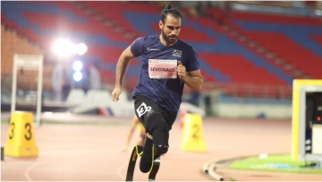 Γιάννης Σεβδικαλής για το ατύχημά του: Με χτύπησε ο συρμός, με πέταξε πάνω στις γραμμές και με έσερνε για 20 μέτρα