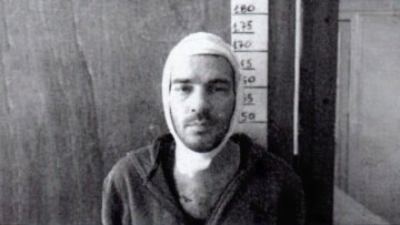 Στη ΜΕΘ ο δολοφόνος της Κυριακής -  Τι λένε οι ειδικοί που τον εξέτασαν