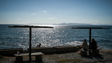 Καιρός: Ηλιοφάνεια σήμερα με βοριάδες και πτώση της θερμοκρασίας - Πού θα βρέξει 