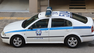 Κως: «Θα δεις τι θα πάθεις» - Χειροπέδες σε στρατιωτικό που κλώτσησε τη γυναίκα του