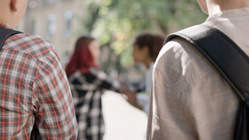 Σχολική βία: Αλλάζουν όλα με την εθνική καμπάνια κατά του bullying στα σχολεία - Οι ποινές, η πλατφόρμα καταγγελιών και ο ρόλος των γονέων