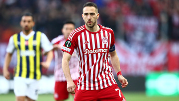 Αλ Καλίτζ: Τελείωσε η μεταγραφή του Φορτούνη, υπέγραψε διετές συμβόλαιο 