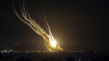 Η Χεζμπολάχ ανέλαβε την ευθύνη για μπαράζ πυραυλικών επιθέσεων στο βόρειο Ισραήλ - Δείτε βίντεο