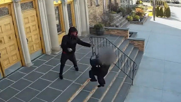 Νέα Υόρκη: 16χρονος επιτέθηκε σε 68χρονη ομογενή έξω από εκκλησία - Προσπάθησε να αυτοκτονήσει μετά τη σύλληψή του