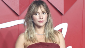 Σούκι Γουότερχαουζ: Αποκάλυψε στο Coachella το φύλο του παιδιού της με τον Ρόμπερτ Πάτινσον