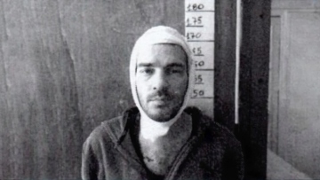 Βίντεο από τη στιγμή που ο δολοφόνος της Κυριακής μεταφέρεται από το Τζάνειο στον Κορυδαλλό