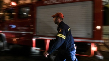 Πυρκαγιά σε εργοστάσιο ανακύκλωσης στο Μαρκόπουλο Αττικής  