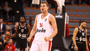 Ο Βεζένκοβ αποδεσμεύτηκε από τους Ράπτορς και άνοιξε ο δρόμος για τον Ολυμπιακό