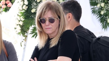 Γιάννης Φέρτης: Ευχαριστώ όσους ήρθαν να τον αποχαιρετήσουν, λέει η Μαρίνα Ψάλτη