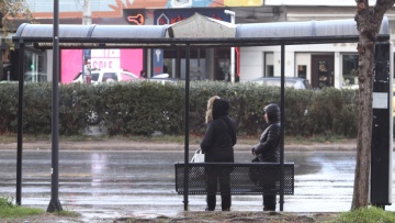 Καιρός: Πολικός αεροχείμαρρος φέρνει βροχές και πτώση της θερμοκρασίας έως 10 βαθμούς - Ποιες περιοχές θα επηρεαστούν