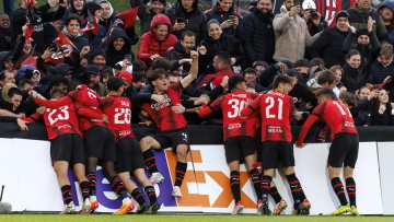 Η Μίλαν αντίπαλος των Νέων του Ολυμπιακού στον τελικό της Δευτέρας - Οι Ιταλοί απέκλεισαν 4-3 στα πέναλτι την Πόρτο 