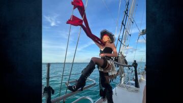 Σίντνεϊ Σουίνι: Πειρατίνα η ηθοποιός στο Instagram