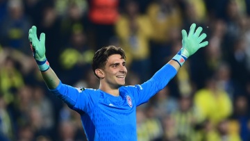 Κωνσταντίνος Τζολάκης: Αποθέωση για τον «σούπερμαν» του Ολυμπιακού - «Αυτή τη βραδιά θα τη λες στα παιδιά σου»