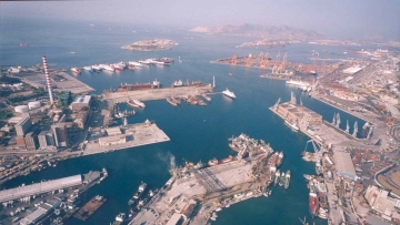 Τα ελληνικά λιμάνια στο επίκεντρο: Από τον Πειραιά στην Ελευσίνα, οι Κινέζοι, οι ΗΠΑ και ο παράγοντας κρουαζιέρα