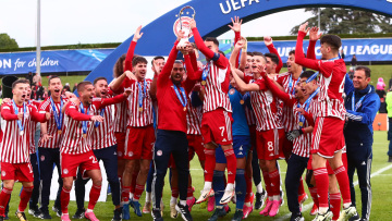 Στην κορυφή της Ευρώπης τα τρομερά μωρά του Ολυμπιακού: Νίκησαν τη Μίλαν 3-0 και έγραψαν ιστορία - Δείτε τα γκολ