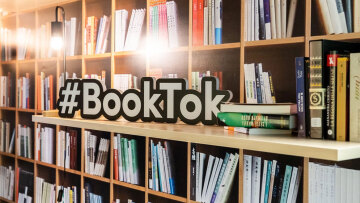 BookTok, η κυρίαρχη τάση για το βιβλίο από το TikTok