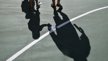 Πετρούπολη: Συνελήφθη 16χρονος που πήγε σχολείο με... μπαλτά