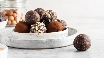 10 νηστίσιμα και εύκολα γλυκά σνακ για μικρούς και μεγάλους