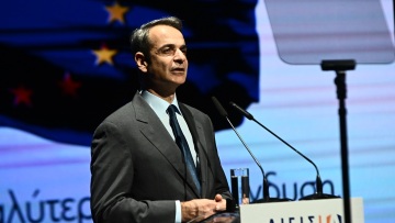 Πώς «είδε» ο Μητσοτάκης το επεισόδιο με τον άγριο ξυλοδαρμό στη Βουλή 