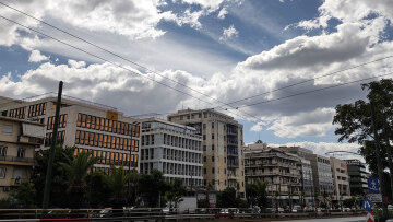 Καιρός: Συννεφιά, τοπικές βροχές και αφρικανική σκόνη σήμερα, Τετάρτη