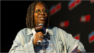 Γούπι Γκόλντμπεργκ: Η μητέρα της ξέχασε τα παιδιά της αφότου υποβλήθηκε σε θεραπείες με ηλεκτροσόκ