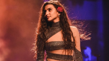 Αναστασία: Ο πνευματικός μου με βοηθά πολύ, οι κρίσεις πανικού είναι το τίμημα της επιτυχίας