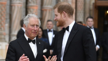 Πρίγκιπας Χάρι: Κοντά σε μια δεύτερη συνάντηση με τον Κάρολο μετά τα νέα για τον καρκίνο - Θα λείπει ο Ουίλιαμ