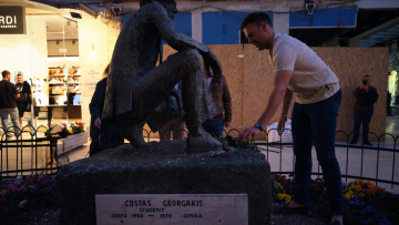 ΣΥΡΙΖΑ: Στο Μνημείο του Κώστα Γεωργακά στην Κέρκυρα ο Κασσελάκης